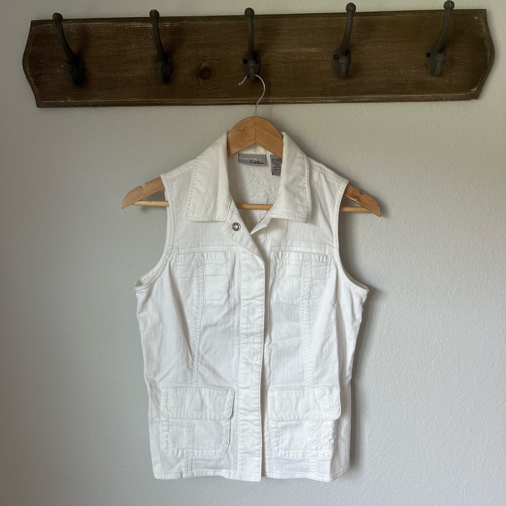 Chico’s white embroidered vest